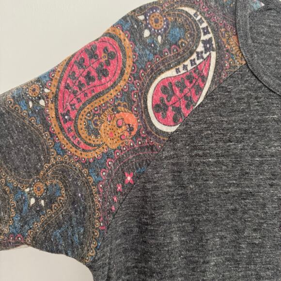Lularoe Randy Top with Paisley Print - Picture 4 of 6